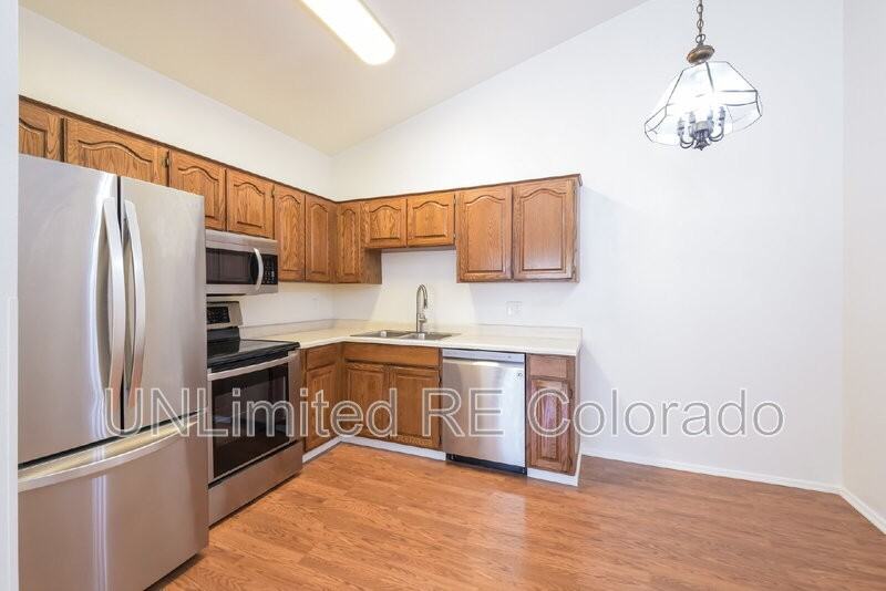 9130 Osceola St - Photo 5 of 17