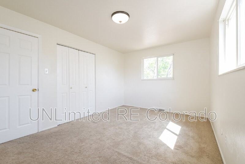 9130 Osceola St - Photo 7 of 17