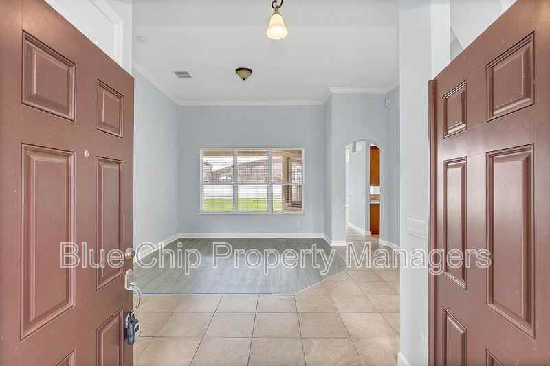 10074 Iverson Dr - Photo 3 of 36