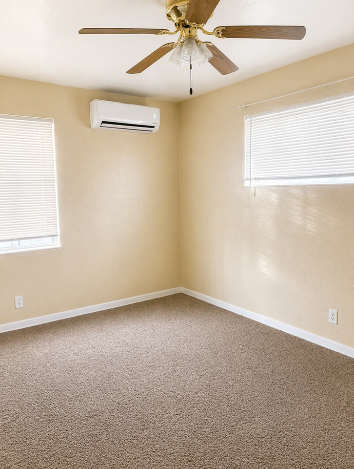5216 Los Arboles Ave Ne - Photo 3 of 15