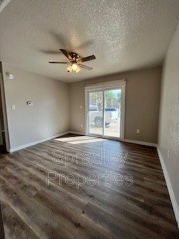 200 Bosque Ln #1007 - Photo 2 of 7