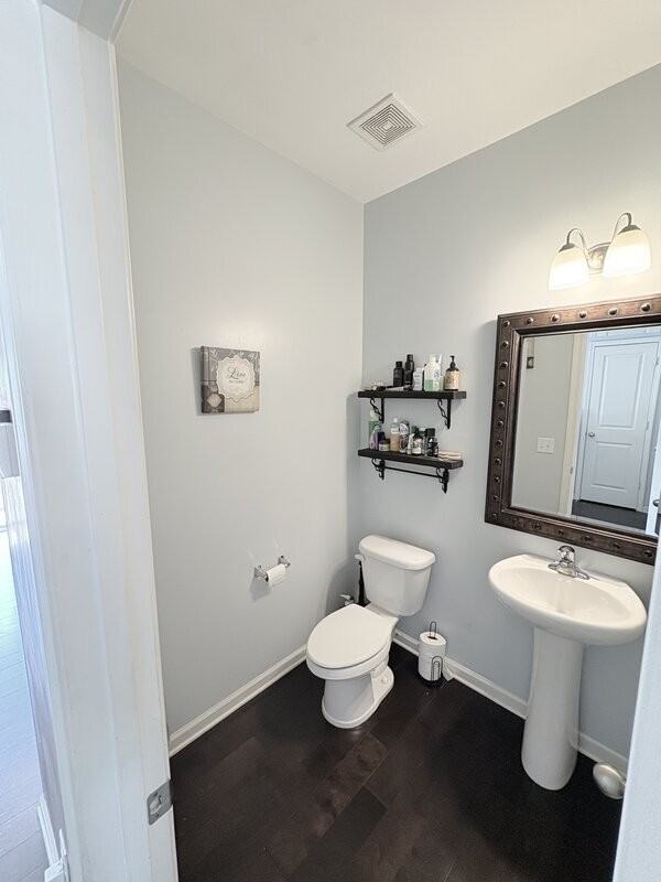 1174 Primrose Dr - Photo 5 of 20