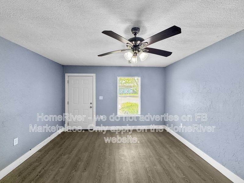4516 102nd St W - Photo 4 of 19