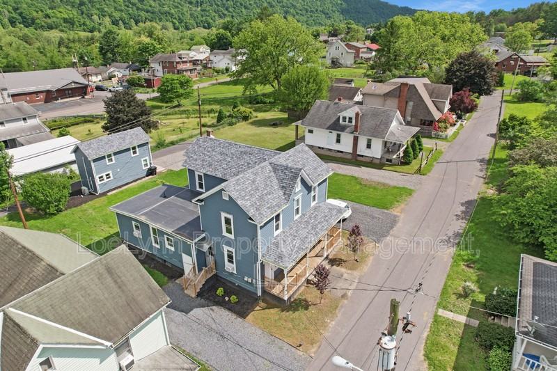 14210 Temple St - Photo 3 of 50