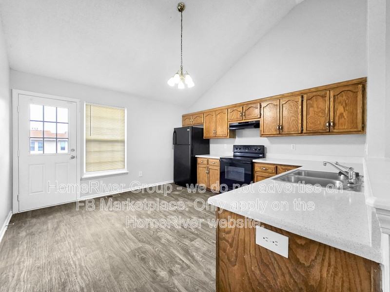 5501 Nw 86th Ct - Photo 4 of 17