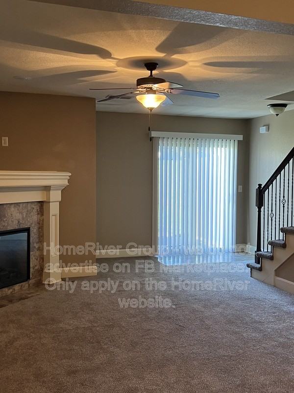 8321 N Spruce Ave - Photo 2 of 9