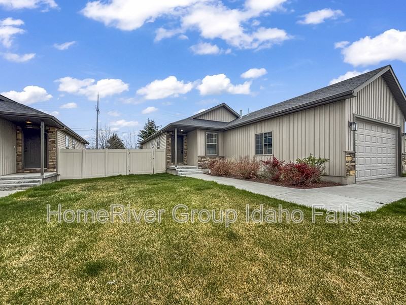 3854 Tradition Ct - Photo 3 of 21