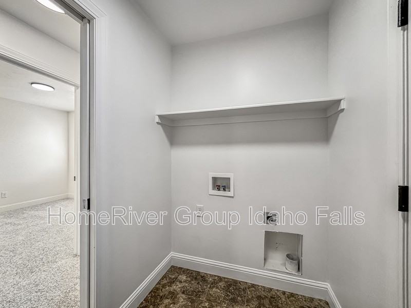 3854 Tradition Ct - Photo 7 of 21