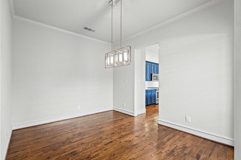 5552 Martel Ave - Photo 7 of 23