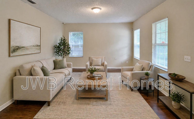 1609 W 24th St - Photo 7 of 14