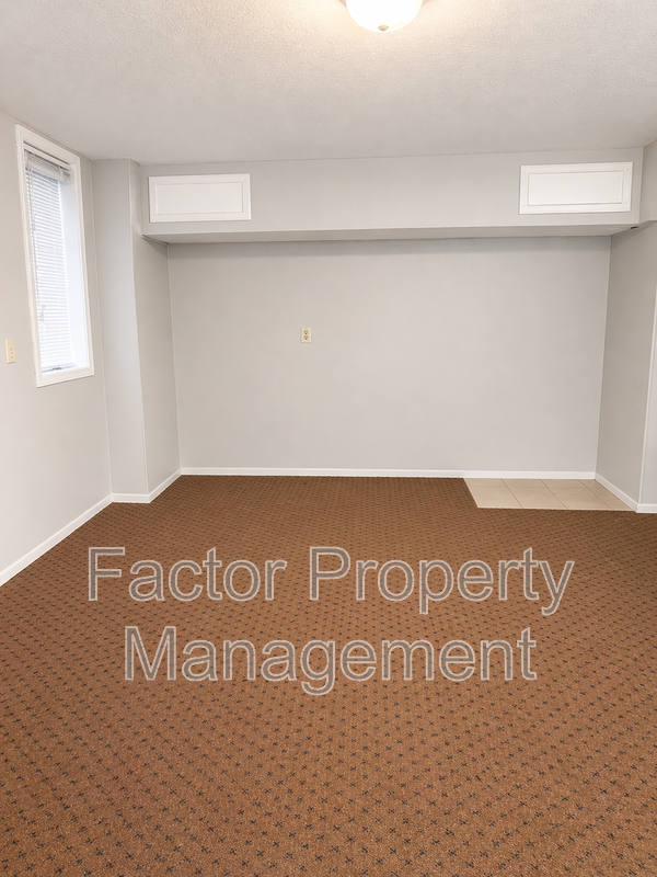 633 S 2nd St #4 - Photo 4 of 10