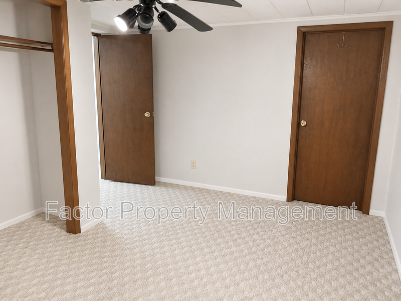 633 S 2nd St #4 - Photo 6 of 10