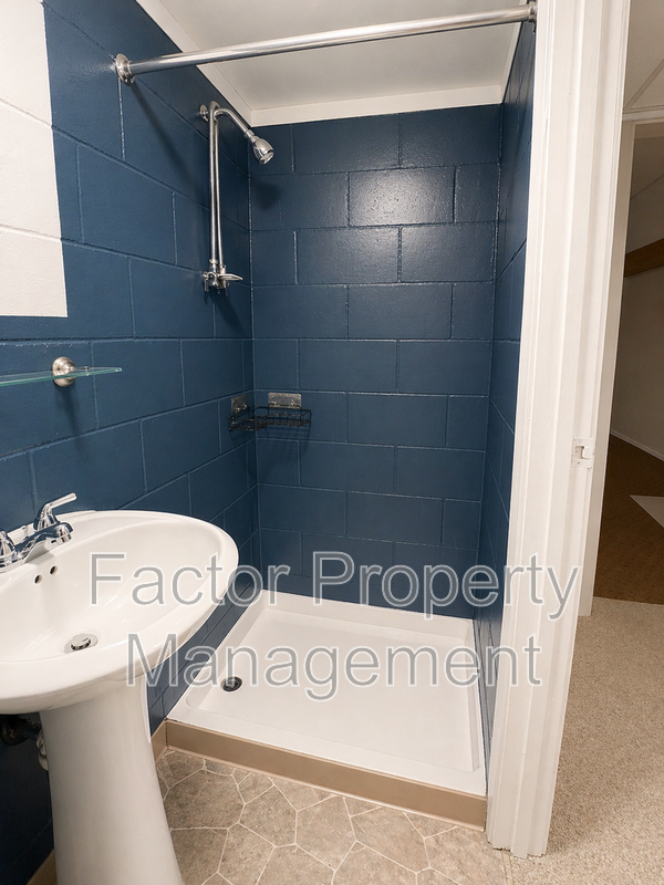 633 S 2nd St #4 - Photo 7 of 10