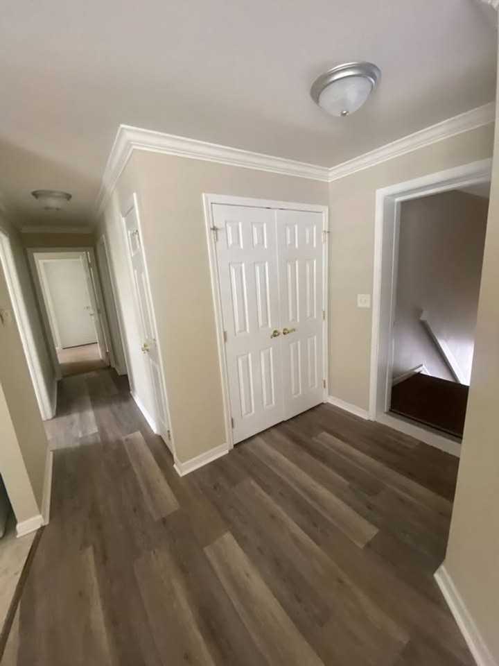 1560 - 1590  Southwestern Blvd. - Photo 3 of 27