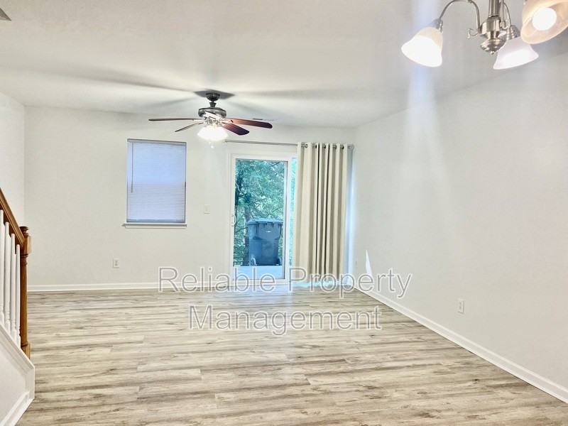 7720 Averette Field Dr - Photo 7 of 15