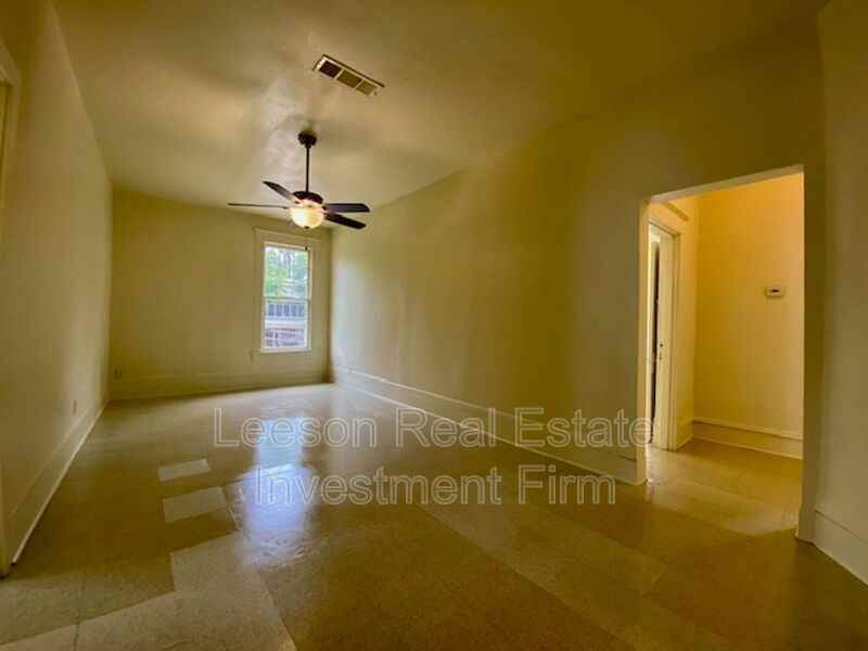 451 Egan St - Photo 2 of 13