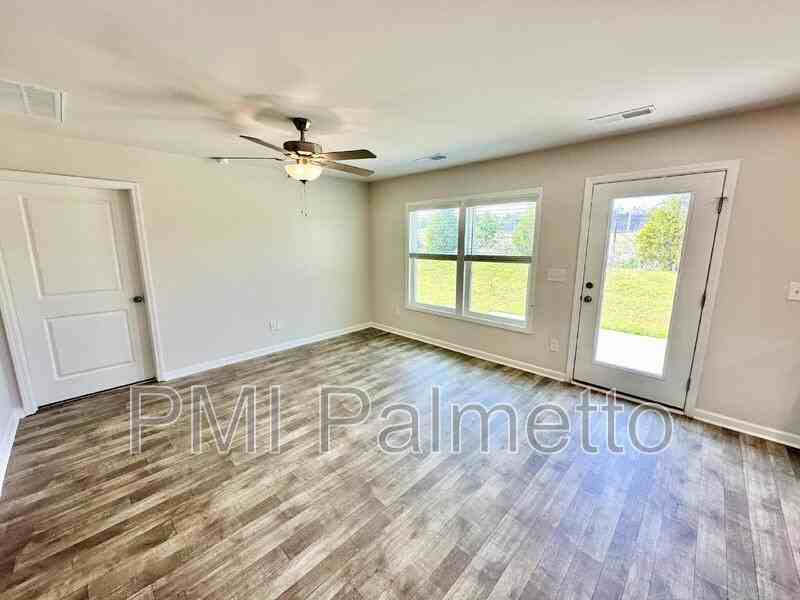 4131 Half Mast Loop - Photo 4 of 23