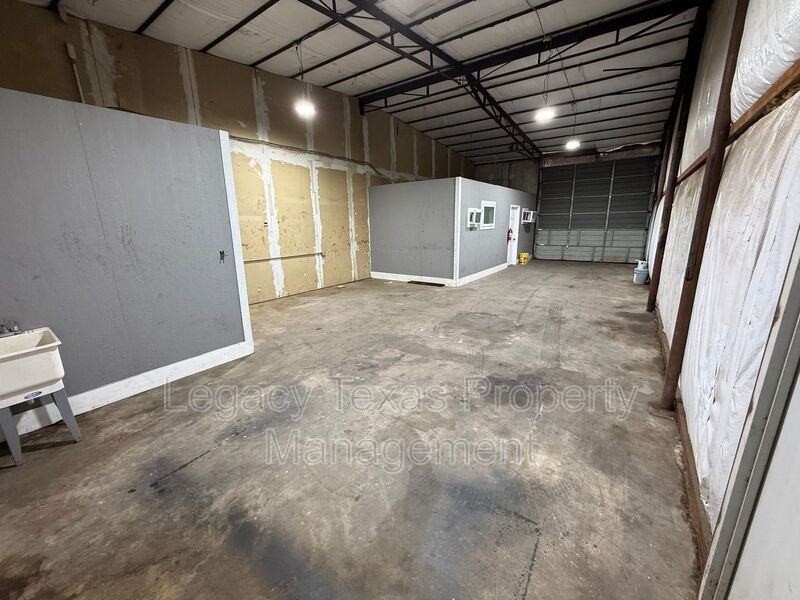 1475 E Renfro St #113 - Photo 7 of 8