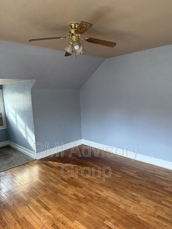 700 Sw Macvicar Ave - Photo 3 of 13