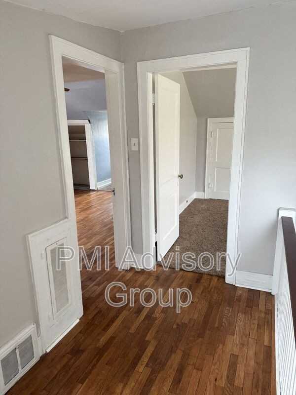 700 Sw Macvicar Ave - Photo 5 of 13