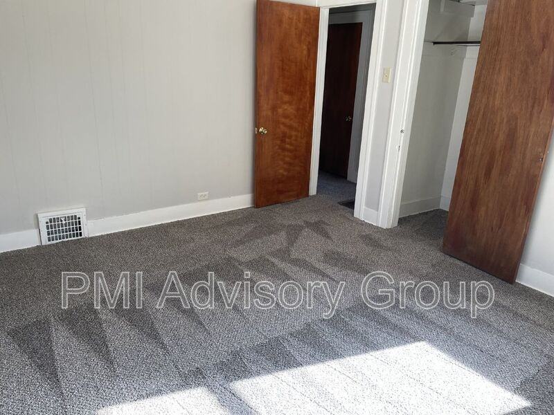 721 Sw Park Ln - Photo 2 of 15