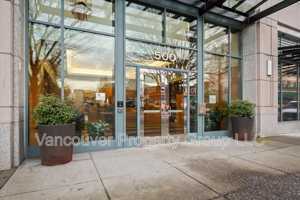 featured image of 500 Broadway #502