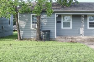 featured image of 120 W Avenue A