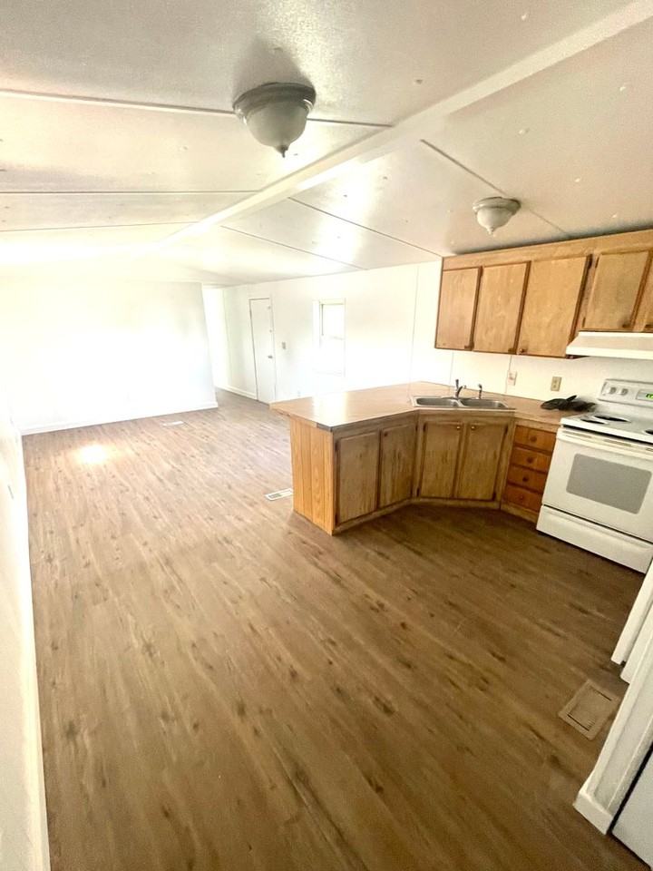 765 Eve Dr - Photo 2 of 7