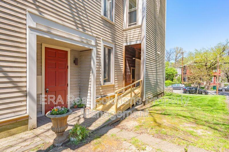 255 Loraine Ave #5 - Photo 5 of 27