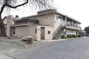 featured image of 3231 W Campus Ave