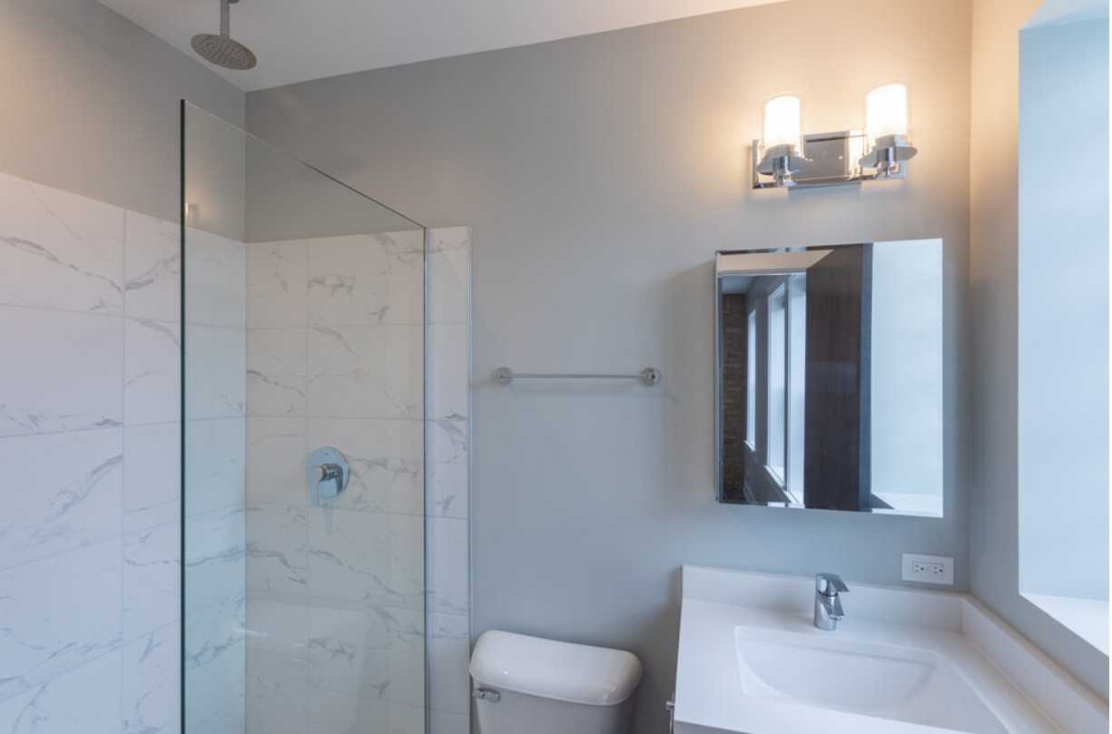 4069 North Kenmore Avenue - Photo 6 of 11