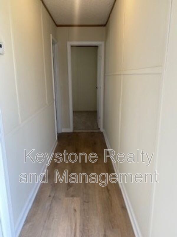 721 Trevor Ln - Photo 2 of 6