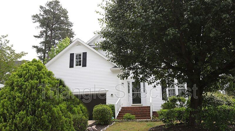 205 Brook Creek Dr - Photo 3 of 15