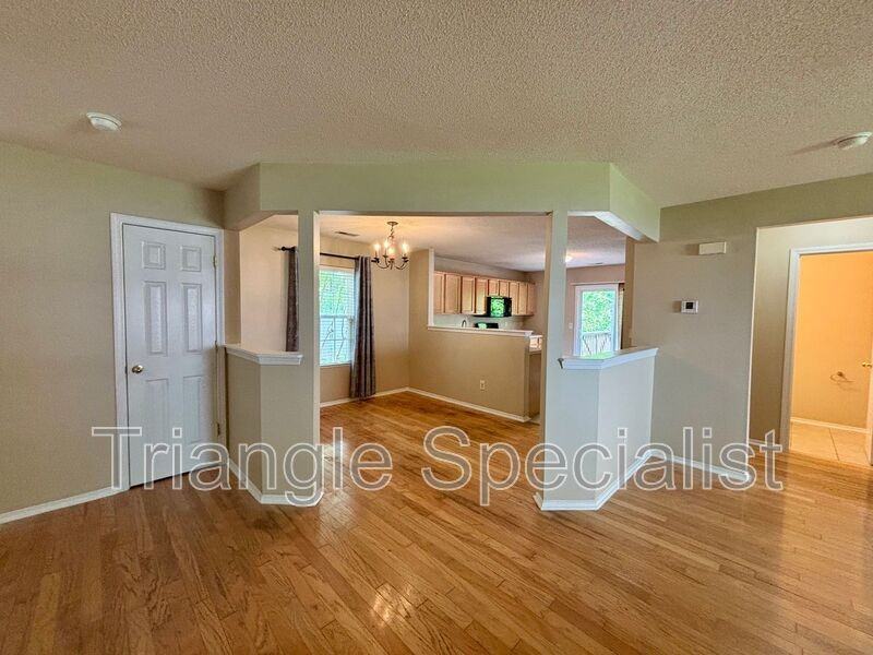 7 Thorton Ct - Photo 6 of 24