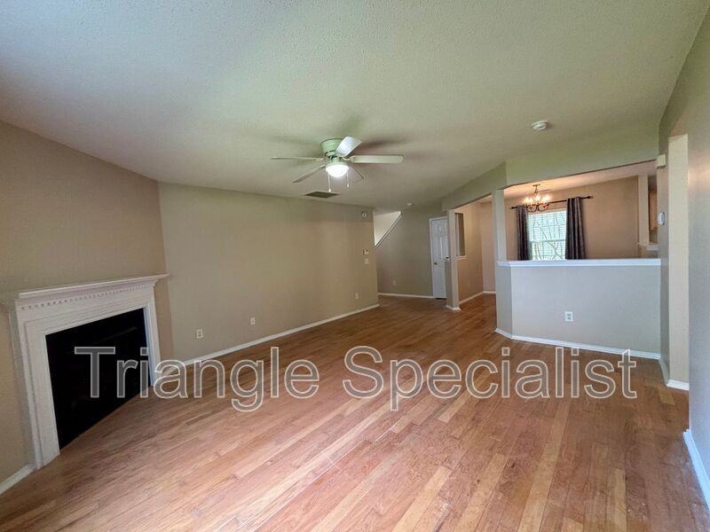 7 Thorton Ct - Photo 7 of 24