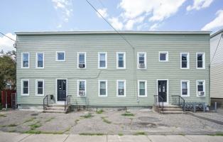 featured image of 32 Joy St #1L