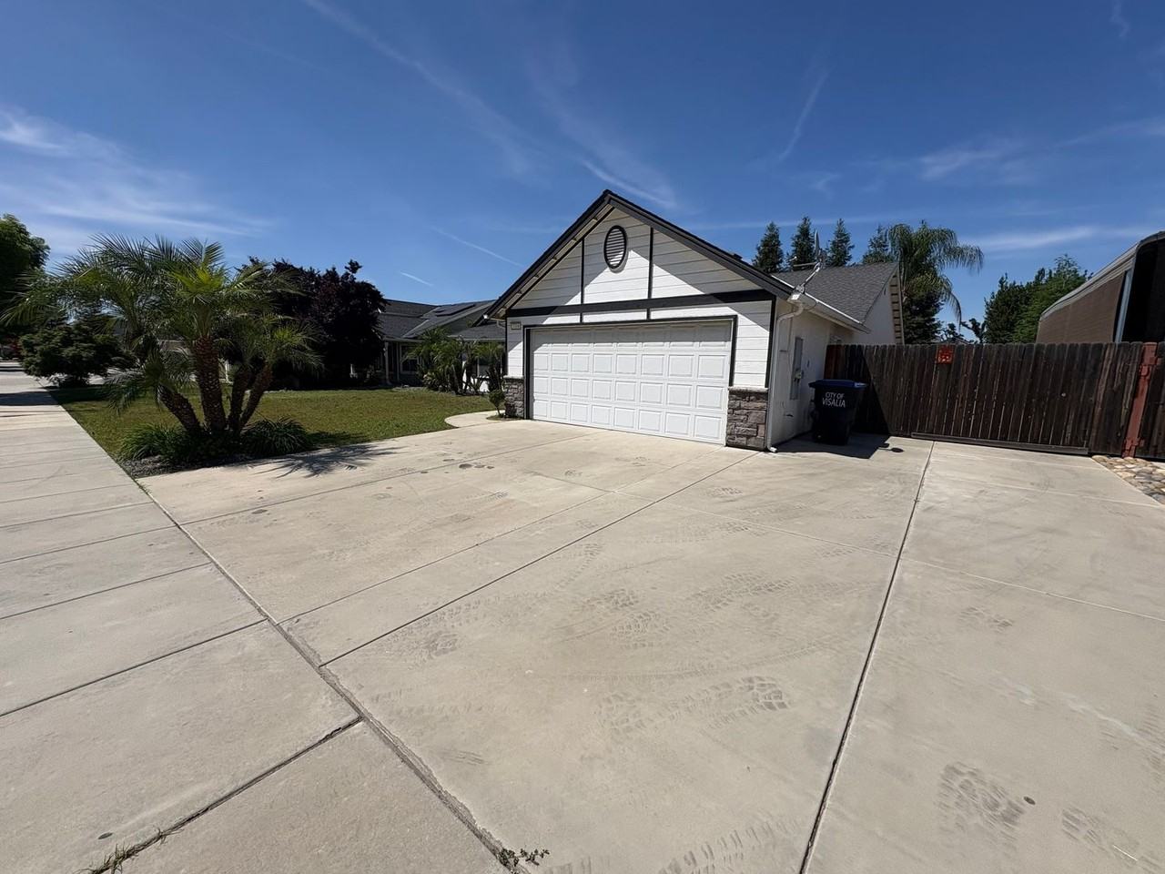 3316 W Wren Ave - Photo 2 of 43