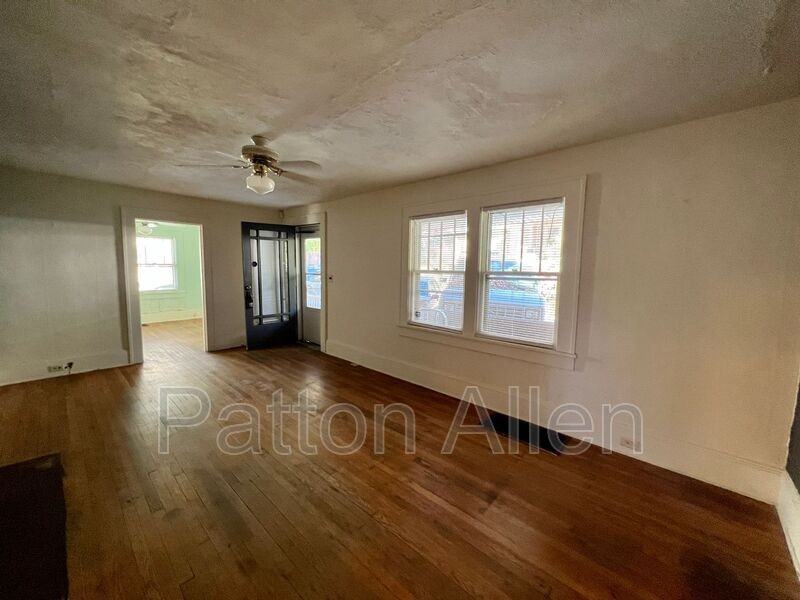 29 Parkman Pl #1 - Photo 4 of 21
