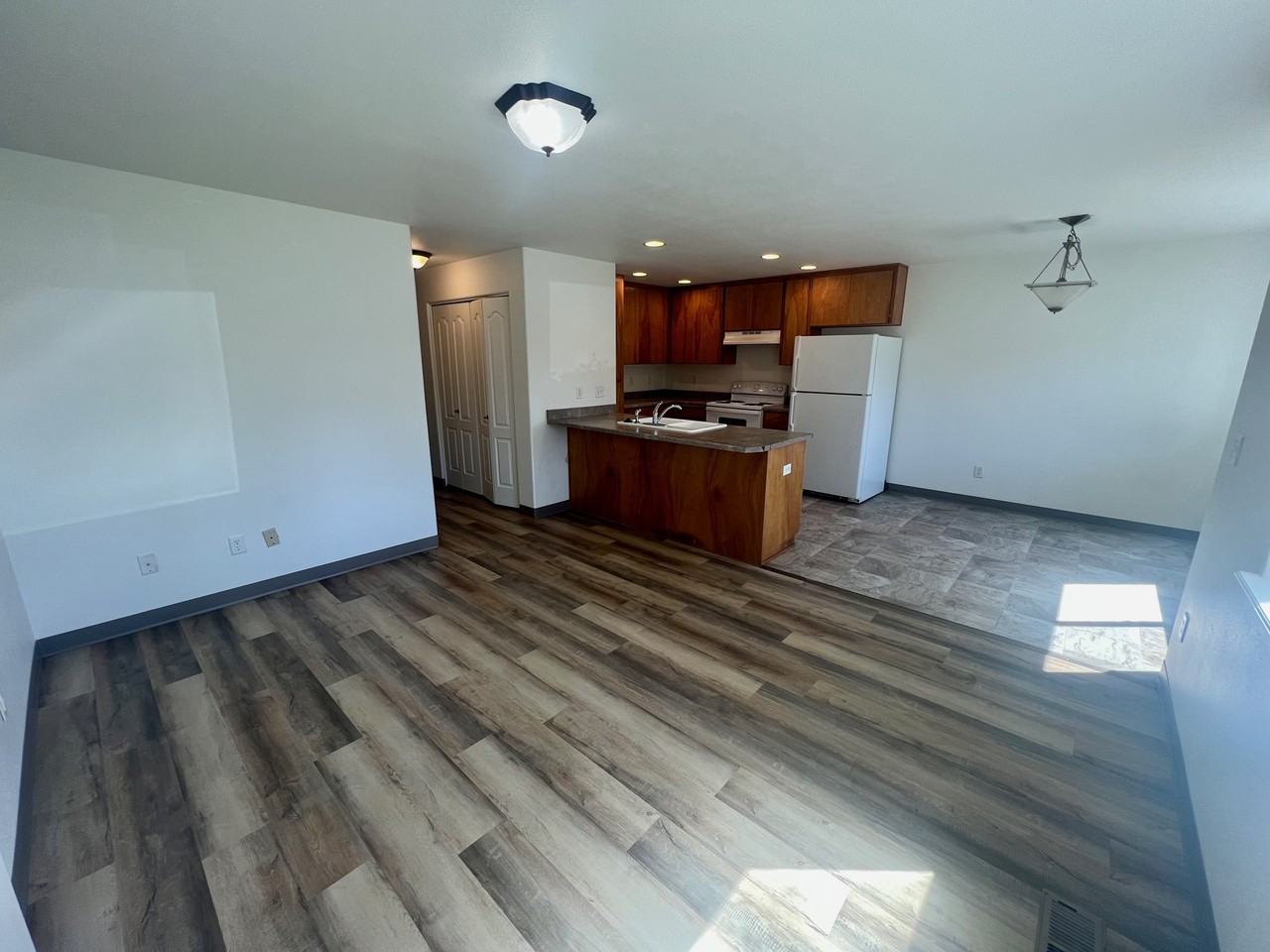 473, ID #, 3151 Forest Hills Drive Unit 6 - Photo 5 of 18