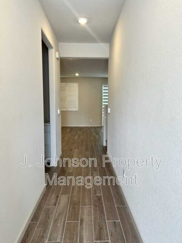3115 Tinsley St - Photo 2 of 22