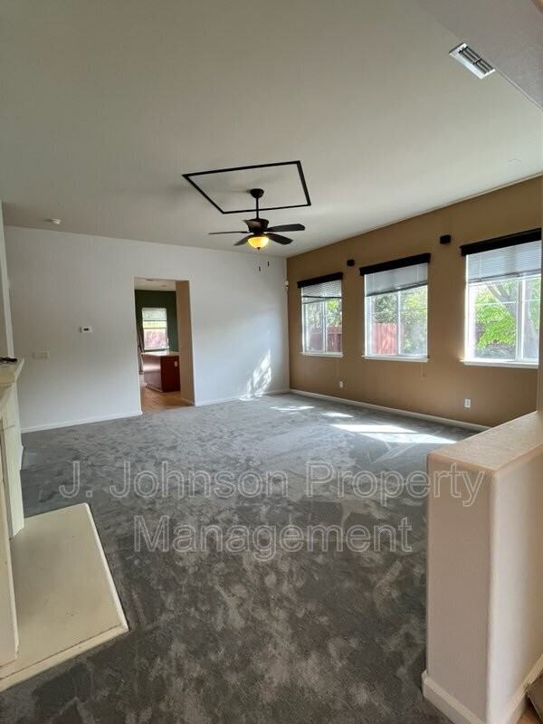 436 Goodall Dr - Photo 3 of 18