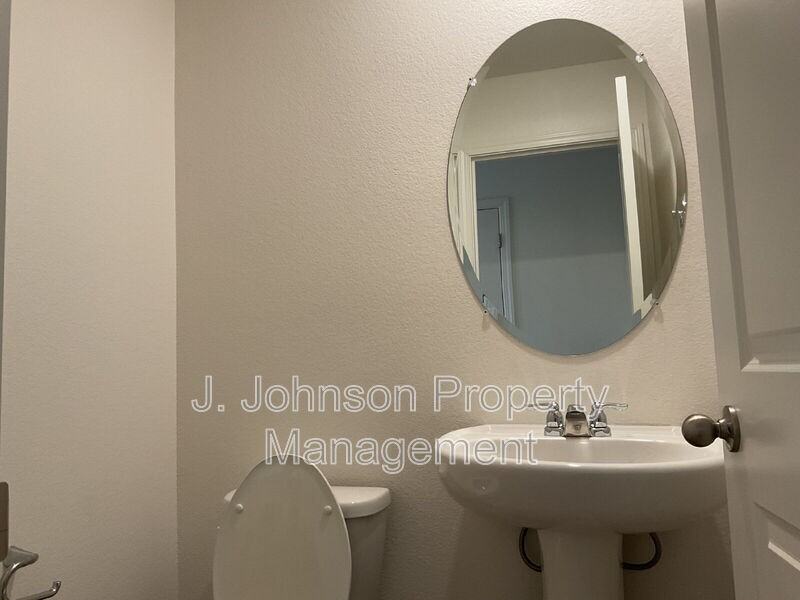 470 Miwok Ln - Photo 7 of 15