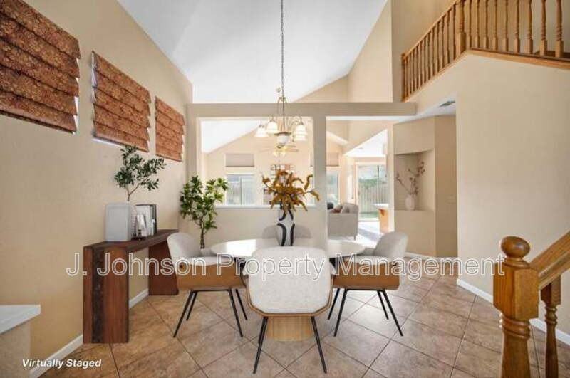 516 Carrigane Way - Photo 3 of 31