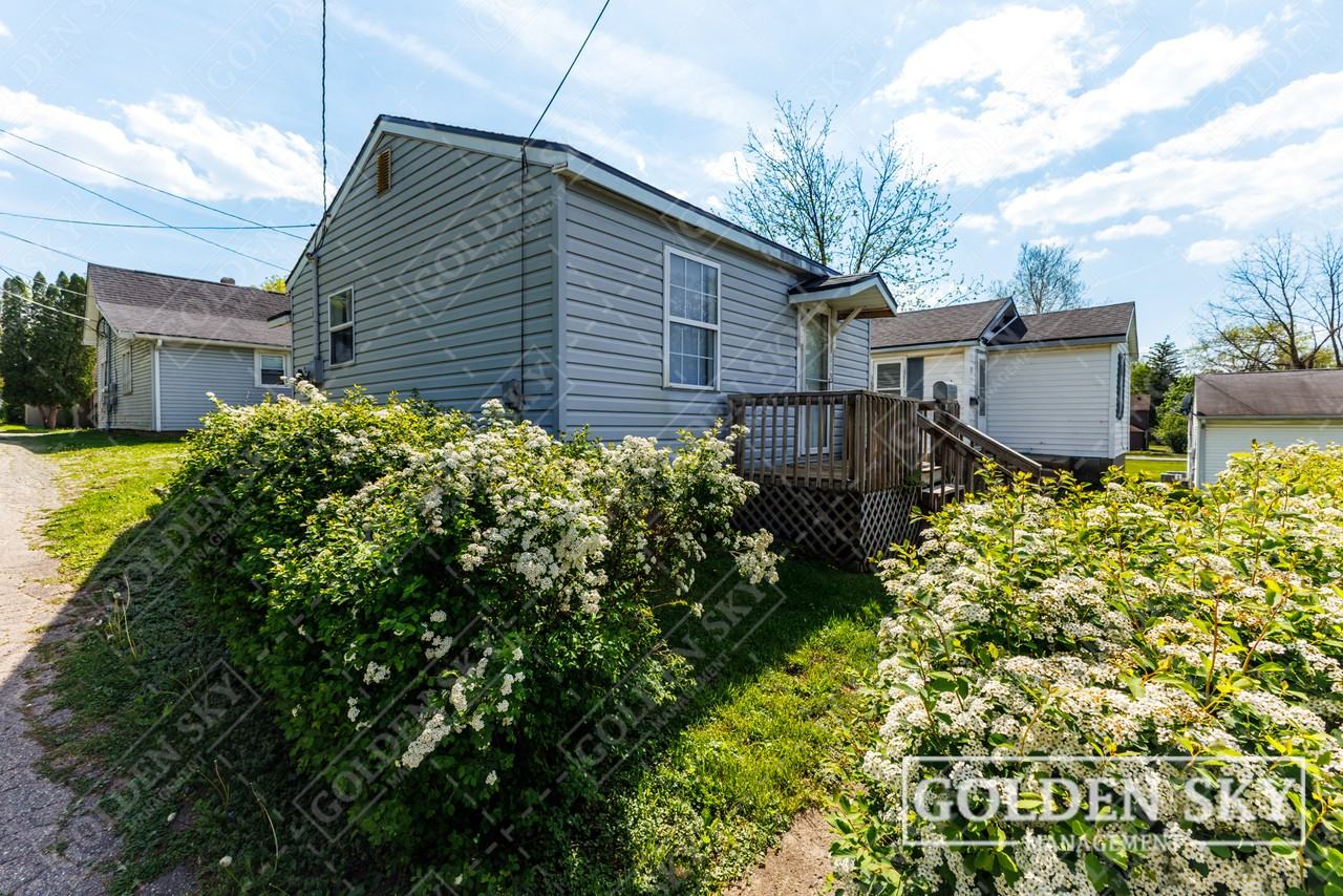 119 East 1st Street - Photo 2 of 10
