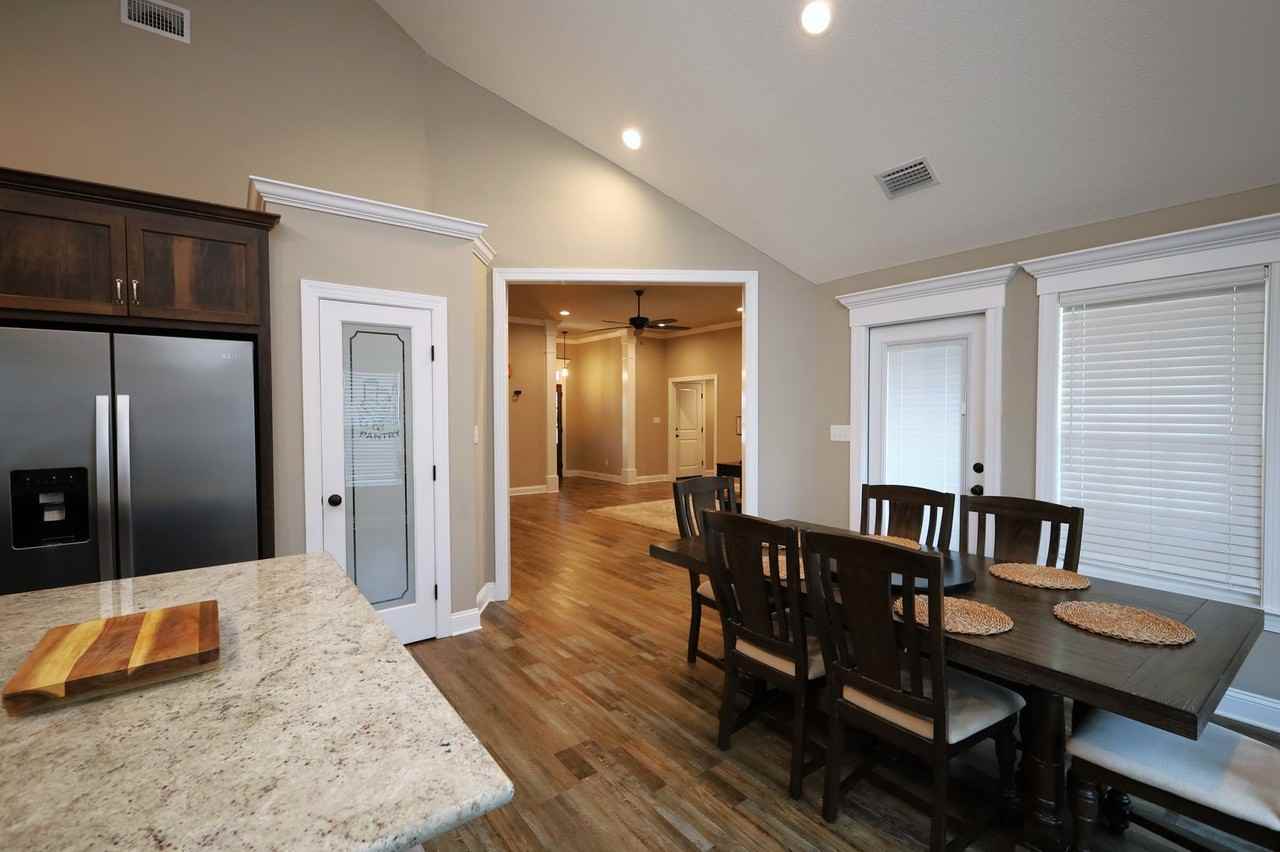 124 Floyd Mcneal Dr - Photo 6 of 16