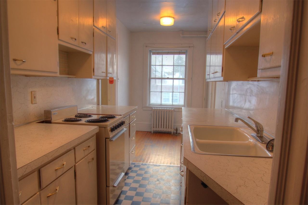 439 University Avenue - Photo 5 of 6