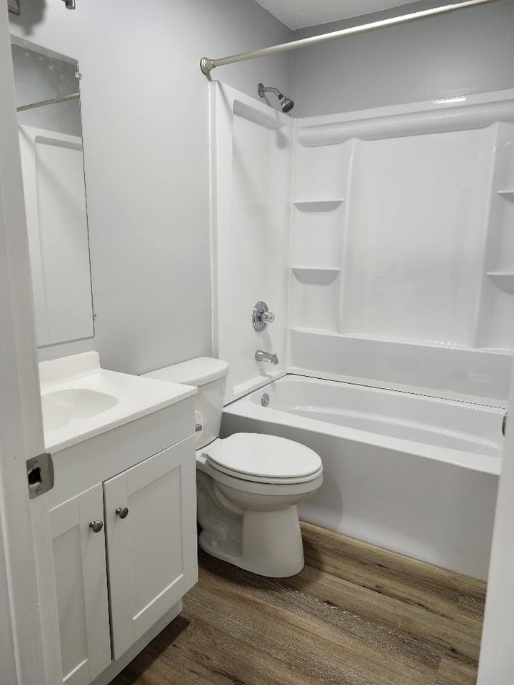 1215B North Monroe Street - Photo 3 of 10