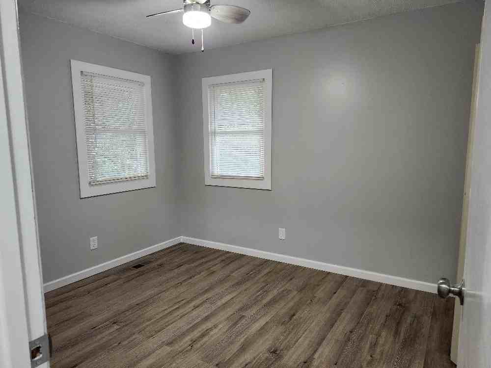 1215B North Monroe Street - Photo 4 of 10