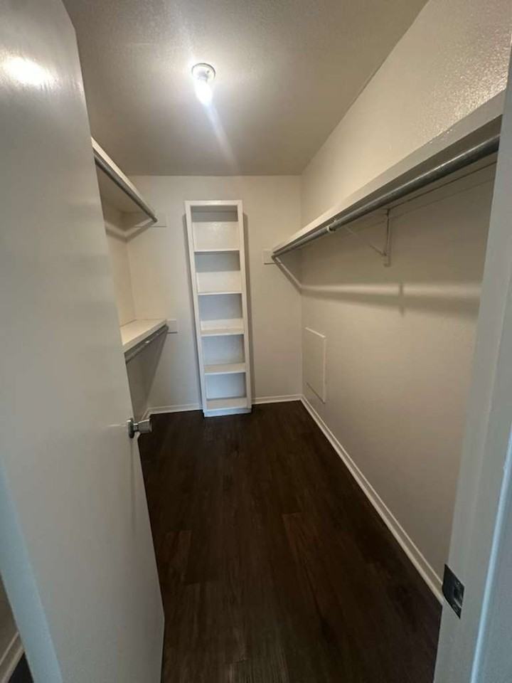 NorthPark Apartments - Photo 4 of 9