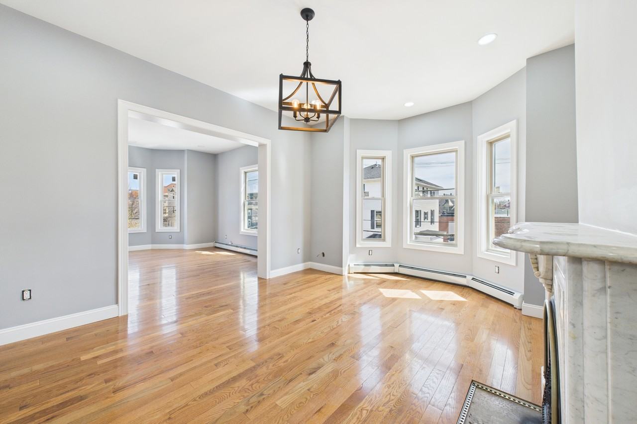 169 Knight Street Unit 3 - Photo 5 of 19